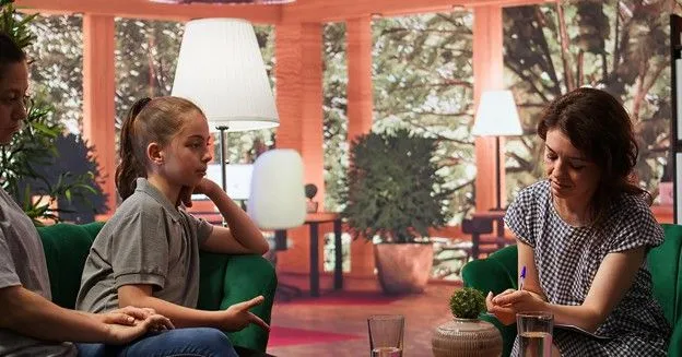Why You Keep Feeling “Stuck” Even After Traditional Talk Therapy